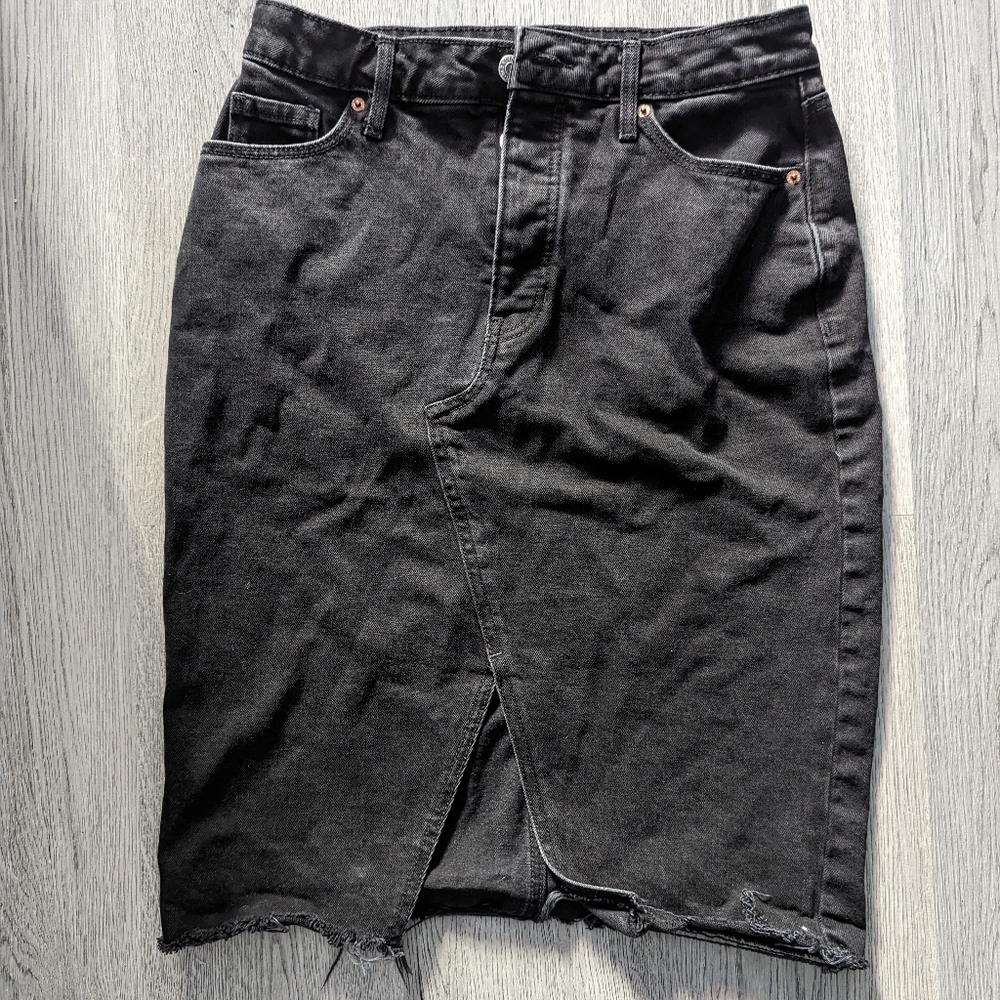 Old Navy High waisted black denim pencil skirt Jeans knee length Size 10
